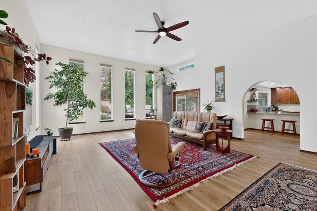 2524 Madre Drive NE, Albuquerque, NM 87112