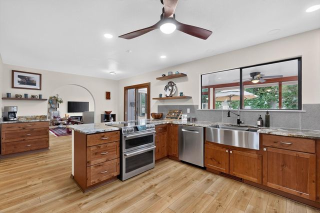 2524 Madre Drive NE, Albuquerque, NM 87112