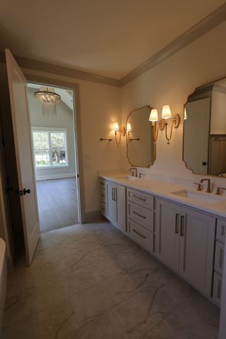 1006 Stone Creek Ln, Lebanon, TN 37087