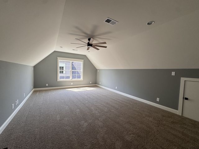 1006 Stone Creek Ln, Lebanon, TN 37087