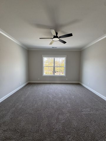 1006 Stone Creek Ln, Lebanon, TN 37087