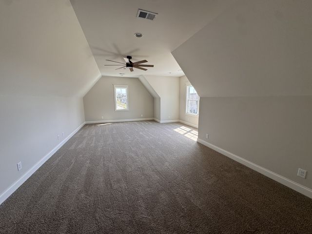 1006 Stone Creek Ln, Lebanon, TN 37087