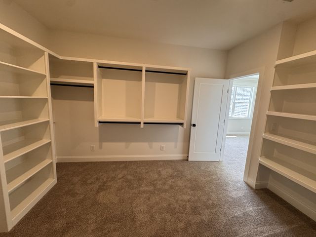 1006 Stone Creek Ln, Lebanon, TN 37087