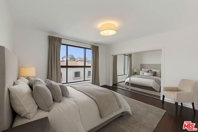 214 N Crescent Drive 3, Beverly Hills, CA 90210