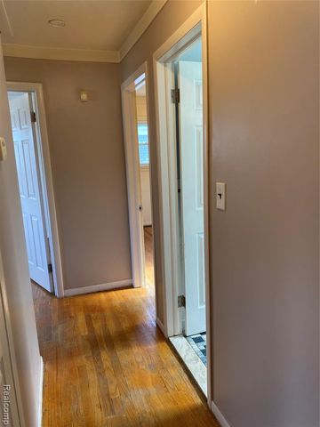 25335 Pattow Street, Roseville, MI 48066