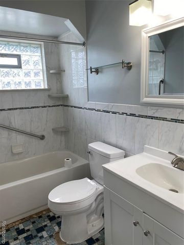 25335 Pattow Street, Roseville, MI 48066