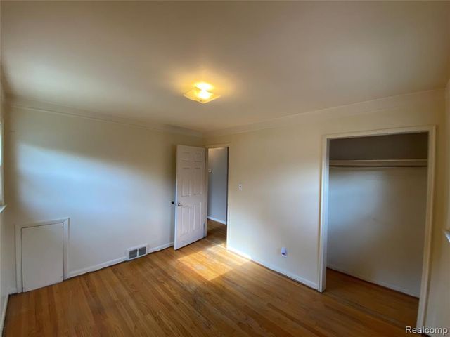 25335 Pattow Street, Roseville, MI 48066