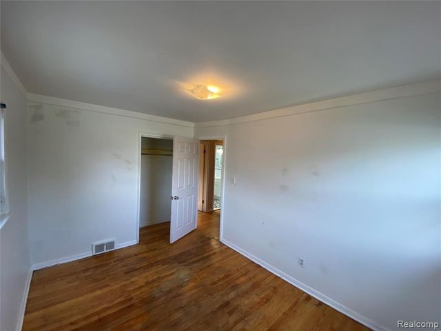 25335 Pattow Street, Roseville, MI 48066