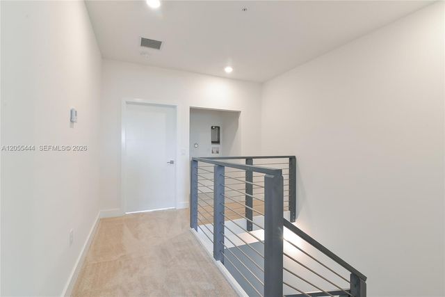 4413 NW 9 St, Plantation, FL 33317
