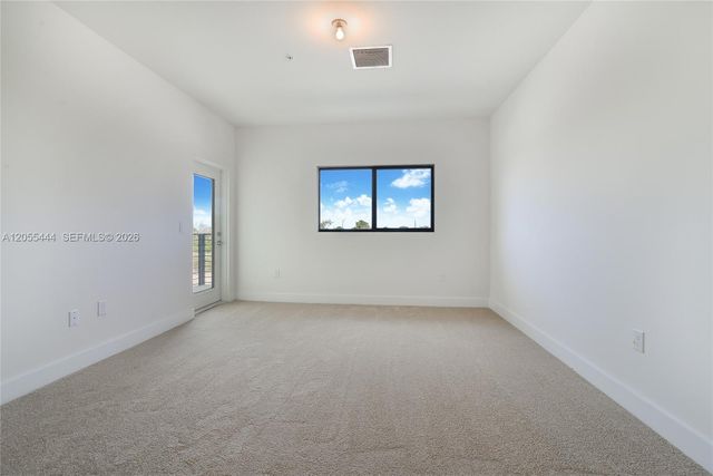 4413 NW 9 St, Plantation, FL 33317