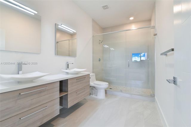 4413 NW 9 St, Plantation, FL 33317