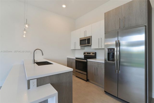 4413 NW 9 St, Plantation, FL 33317