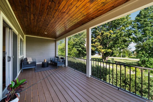 750 N Waypoint Circle, Suttons Bay Twp, MI 49682