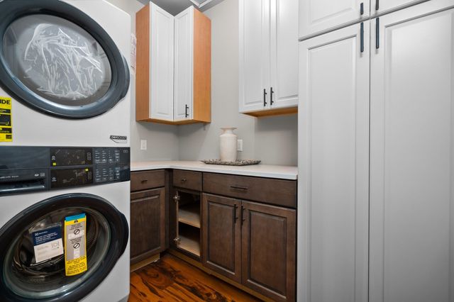 750 N Waypoint Circle, Suttons Bay Twp, MI 49682