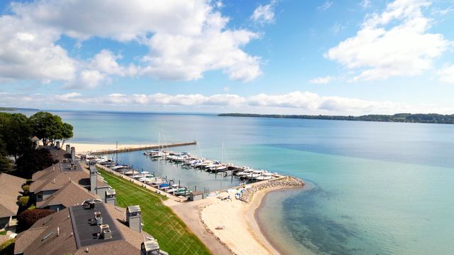 750 N Waypoint Circle, Suttons Bay Twp, MI 49682