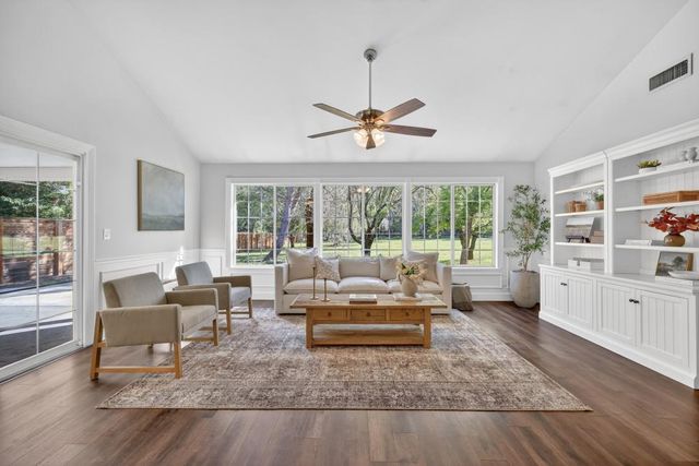 5854 Brace Rd, Loomis, CA 95650