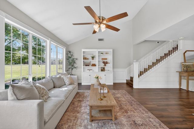 5854 Brace Rd, Loomis, CA 95650