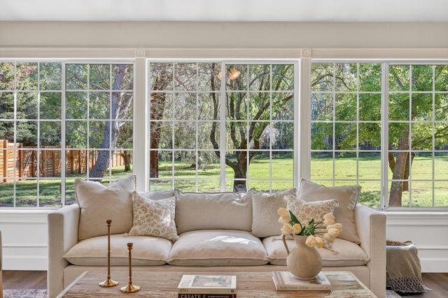 5854 Brace Rd, Loomis, CA 95650