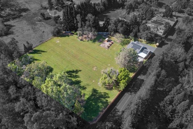 5854 Brace Rd, Loomis, CA 95650