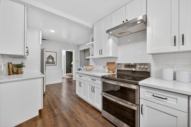 5854 Brace Rd, Loomis, CA 95650