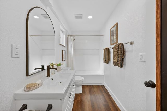 5854 Brace Rd, Loomis, CA 95650