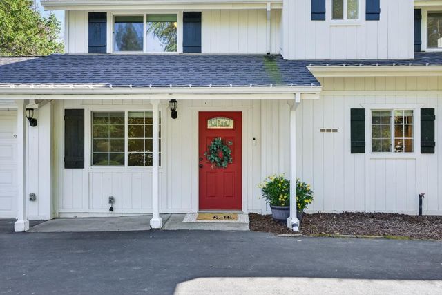 5854 Brace Rd, Loomis, CA 95650