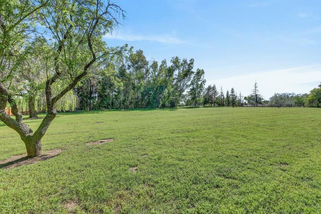 5854 Brace Rd, Loomis, CA 95650