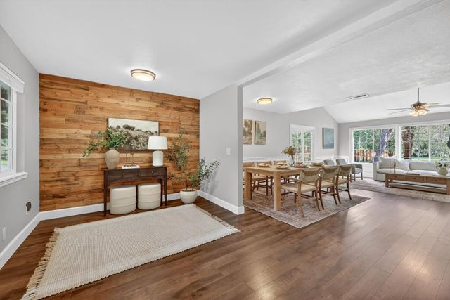 5854 Brace Rd, Loomis, CA 95650