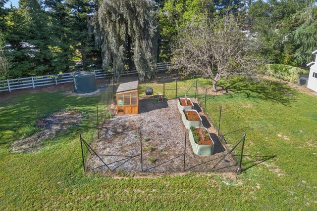 5854 Brace Rd, Loomis, CA 95650