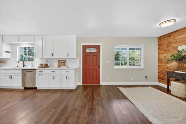 5854 Brace Rd, Loomis, CA 95650