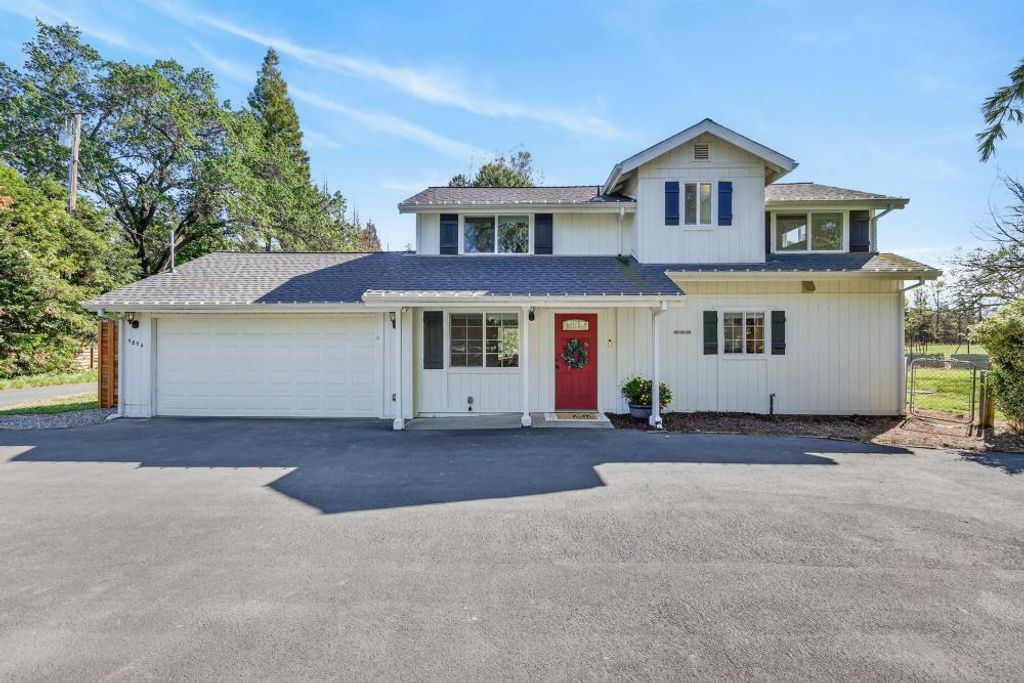 5854 Brace Rd, Loomis, CA 95650