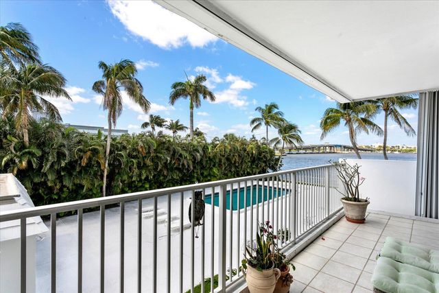 2860 S Ocean Boulevard 208, Palm Beach, FL 33480