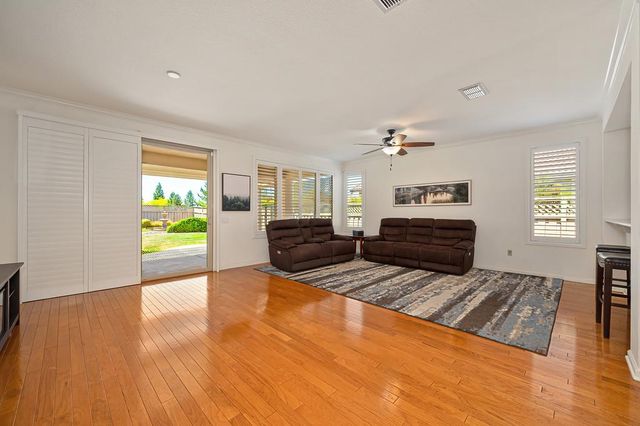 2059 Stonecrest Ln, Lincoln, CA 95648