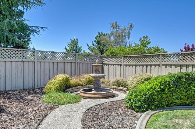 2059 Stonecrest Ln, Lincoln, CA 95648