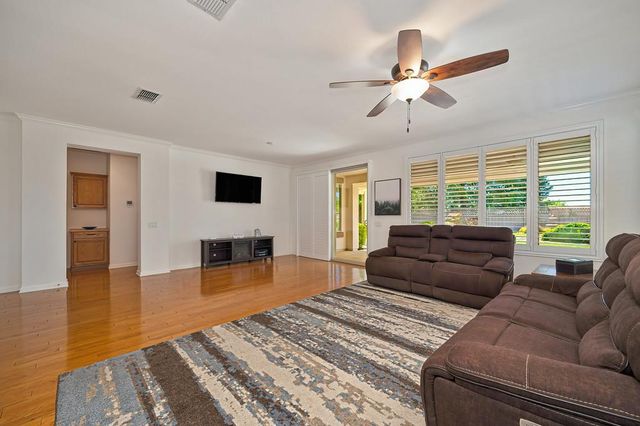 2059 Stonecrest Ln, Lincoln, CA 95648