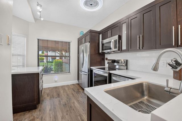 7677 Lexington Club Boulevard B, Delray Beach, FL 33446
