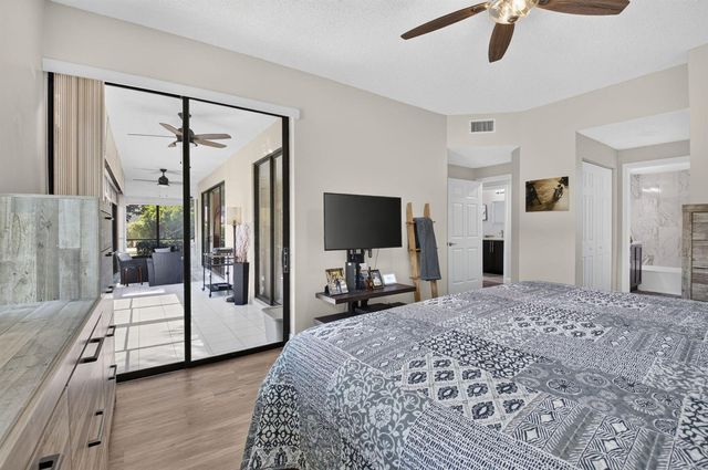 7677 Lexington Club Boulevard B, Delray Beach, FL 33446