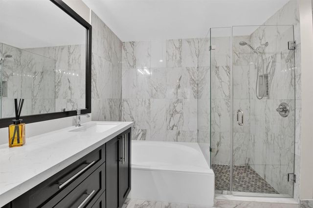 7677 Lexington Club Boulevard B, Delray Beach, FL 33446