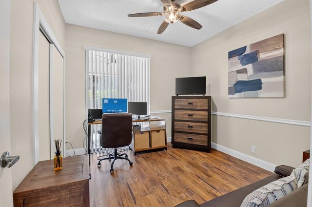 7677 Lexington Club Boulevard B, Delray Beach, FL 33446