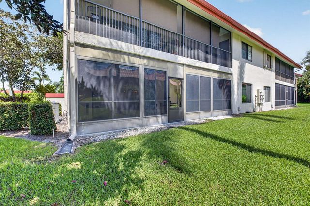 7677 Lexington Club Boulevard B, Delray Beach, FL 33446