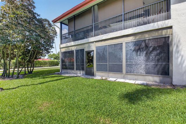 7677 Lexington Club Boulevard B, Delray Beach, FL 33446