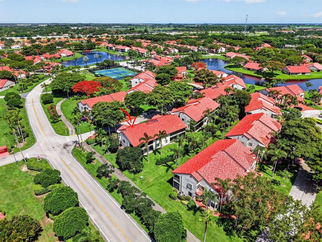 7677 Lexington Club Boulevard B, Delray Beach, FL 33446