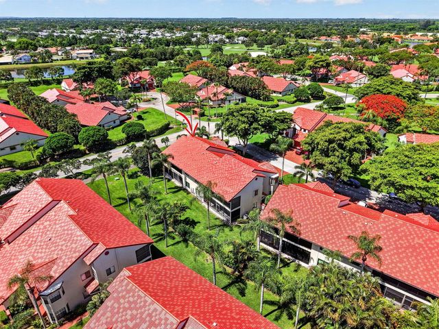 7677 Lexington Club Boulevard B, Delray Beach, FL 33446