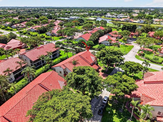 7677 Lexington Club Boulevard B, Delray Beach, FL 33446