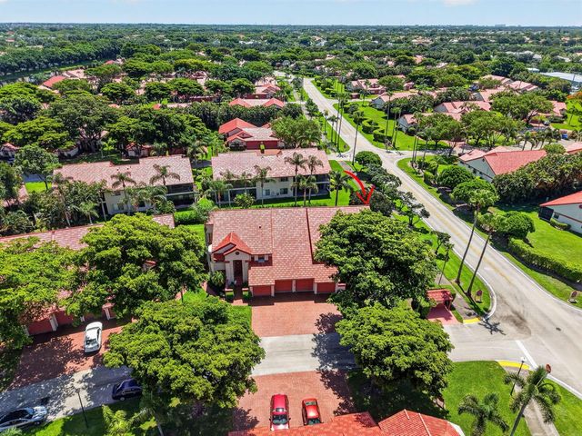 7677 Lexington Club Boulevard B, Delray Beach, FL 33446