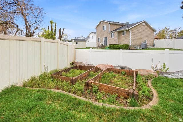 1282 N 25 E, Layton, UT 84041