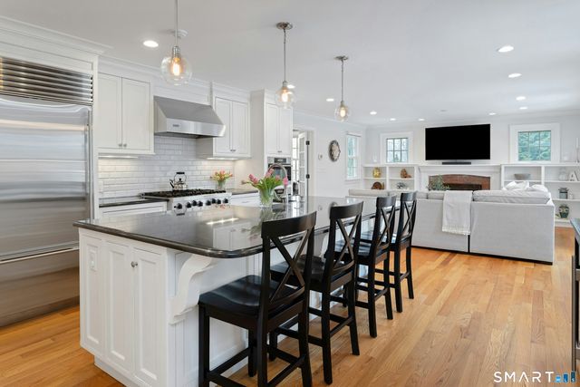 12 Walmsley Road, Darien, CT 06820