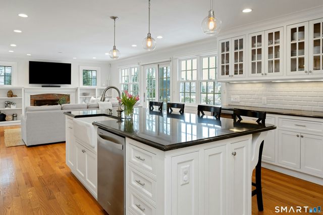 12 Walmsley Road, Darien, CT 06820