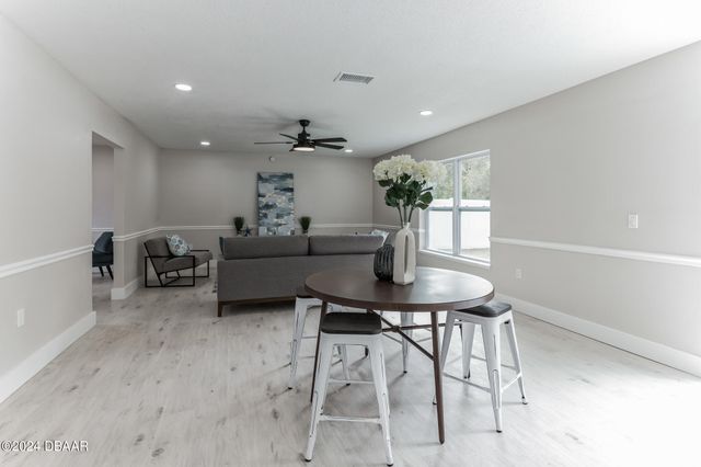 73 London Drive, Palm Coast, FL 32137