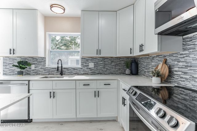 73 London Drive, Palm Coast, FL 32137